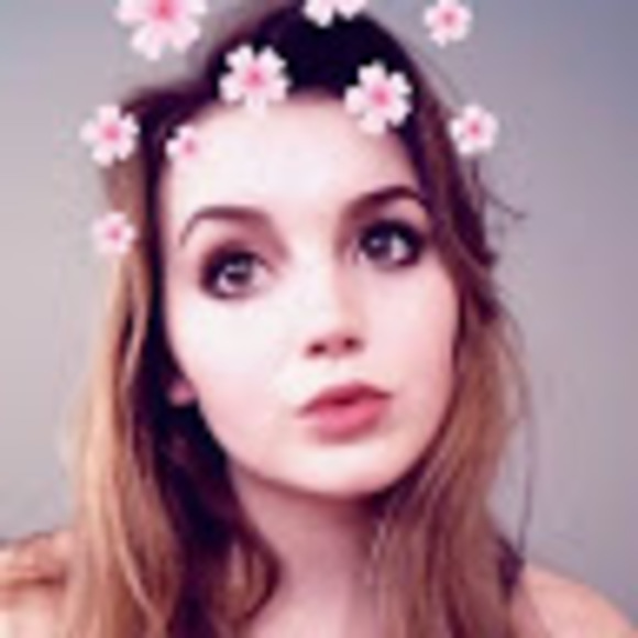 Meet your Posher, Alaaya - Picture 1 of 1